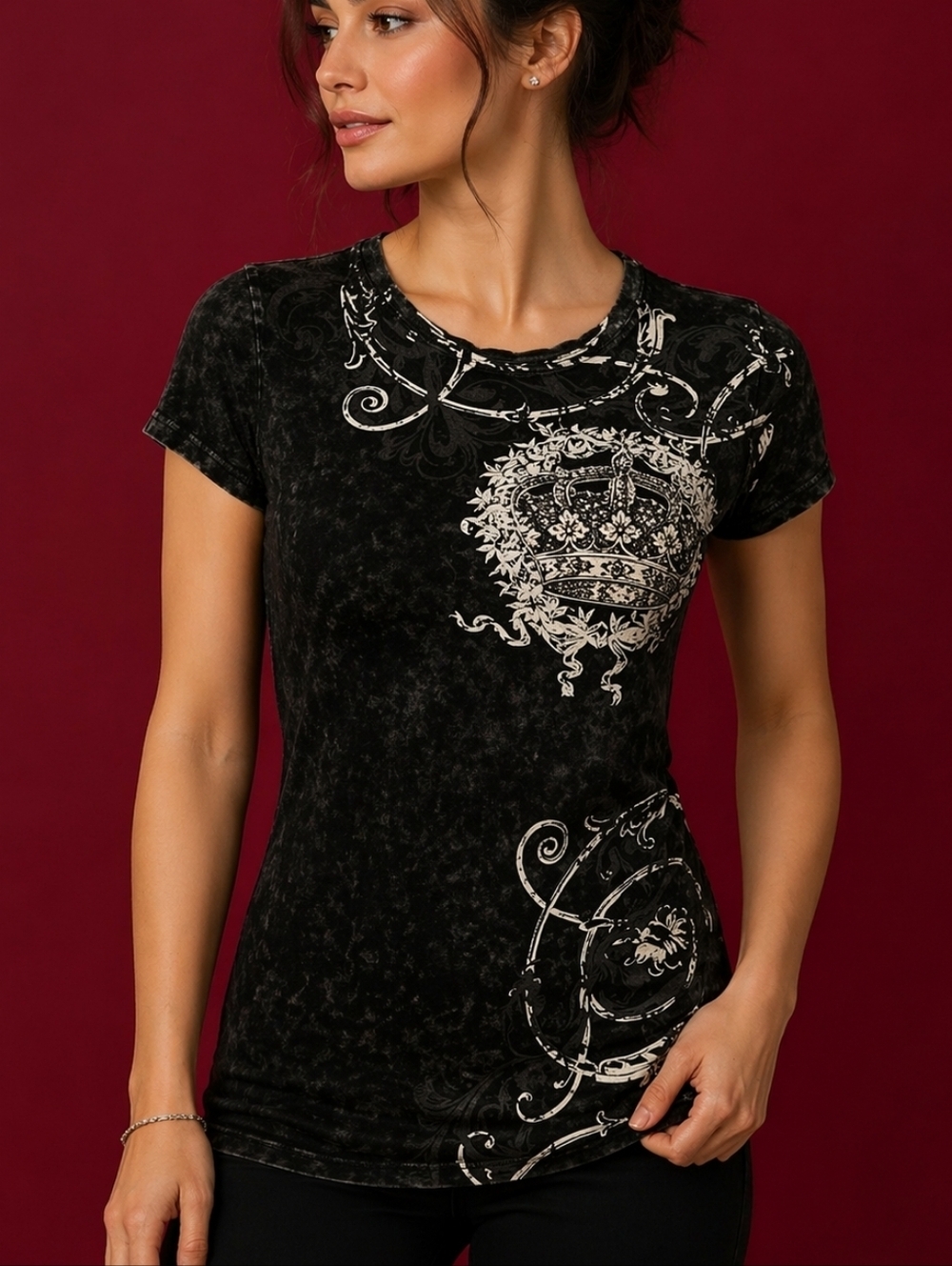 Vtg T Party Y2k Black Embellished Crown Graphic Short Sleeve Grunge Tee